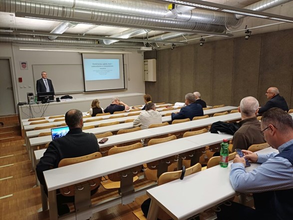Svećenik Varaždinske biskupije Karlo Šimek obranio doktorski rad iz psihologije